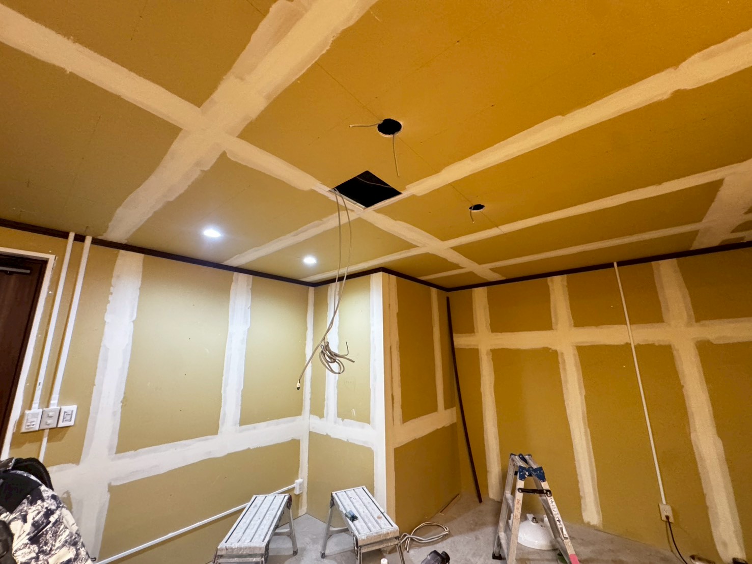 Salon Renovation project by ROCAS Corp in Tokyo